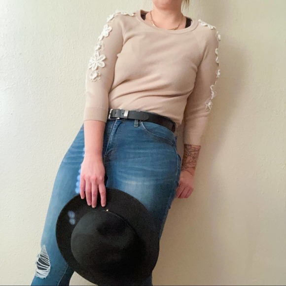 J Crew Knit Floral Embroidered Sweater Size Small - Picture 13 of 13